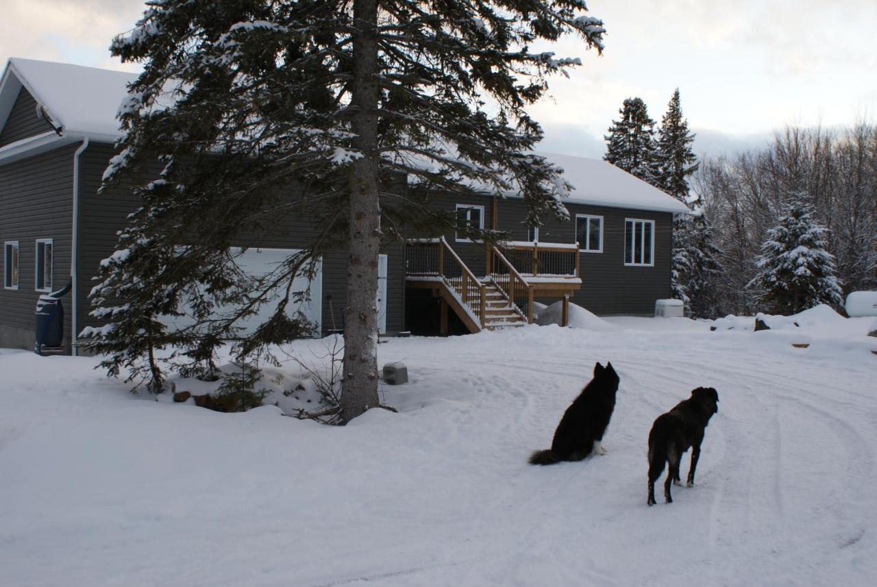 Top Of Algonquin Bed And Breakfast Mattawa Eksteriør billede